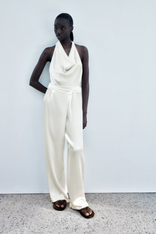 Mmetụta SATIN HALTER JUMPSUIT